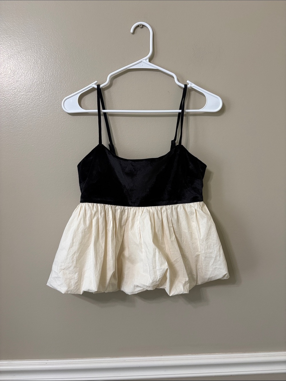 American Eagle Velvet Poplin Bubble Cropped Tank Top